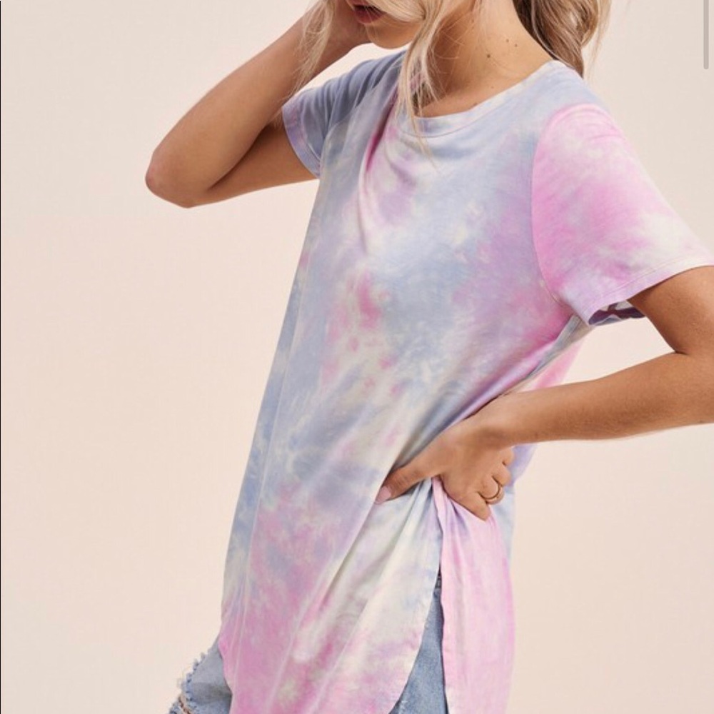 ✨ 🌈NWT Tie Dye Tee